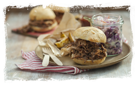 PULLED PORK WITH BARBECUE SAUCE